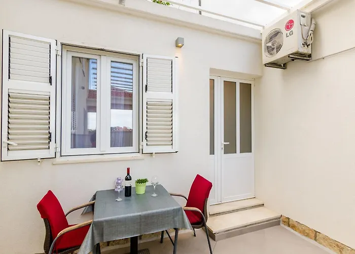 Miracle - With Terrace And View *