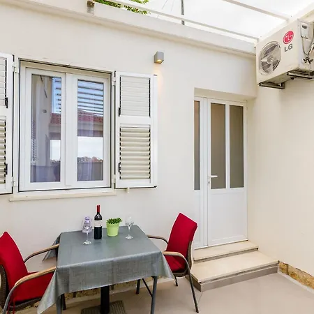 Miracle - With Terrace And View *