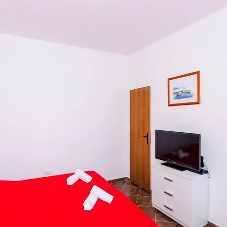 Miracle - With Terrace And View Apartman