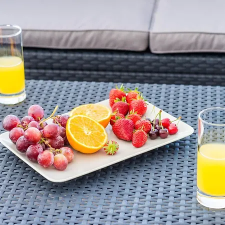 Apartment Miracle - With Terrace And View