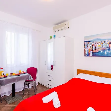 Apartment Miracle - With Terrace And View *