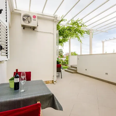 Daire Miracle - With Terrace And View *
